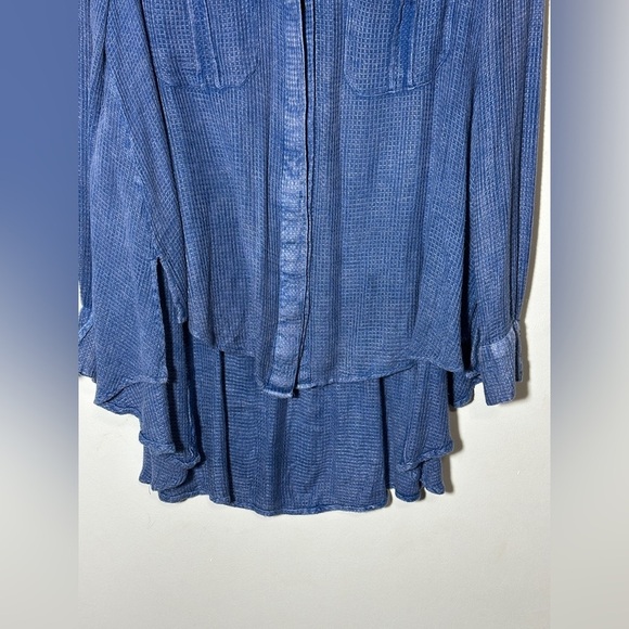 Free People One of the Guys Oversize Waffle Button Down Tunic Top size Medium - Picture 7 of 9